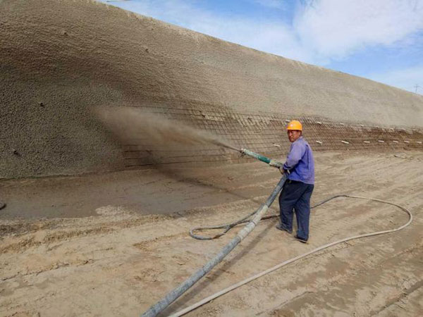 新建护坡锚喷